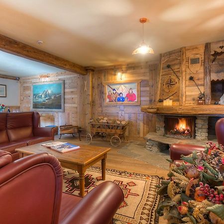 Hotel Meuble Mon Reve ブレウイル・チェルヴィナイア エクステリア 写真