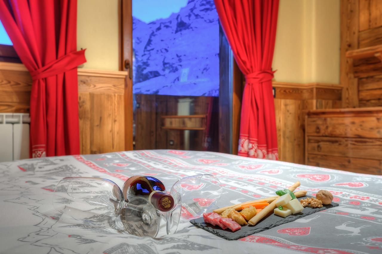 Hotel Meuble Mon Reve ブレウイル・チェルヴィナイア エクステリア 写真