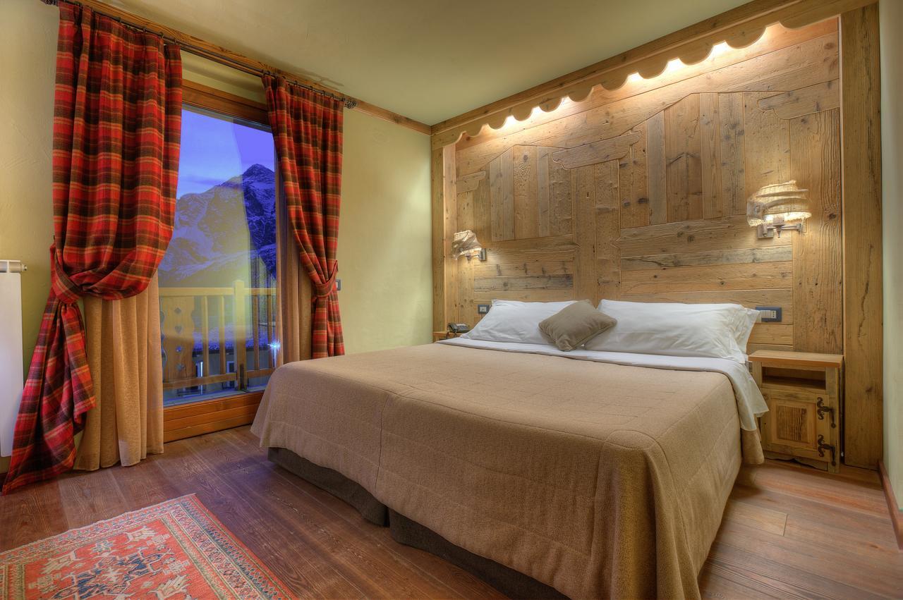 Hotel Meuble Mon Reve ブレウイル・チェルヴィナイア エクステリア 写真