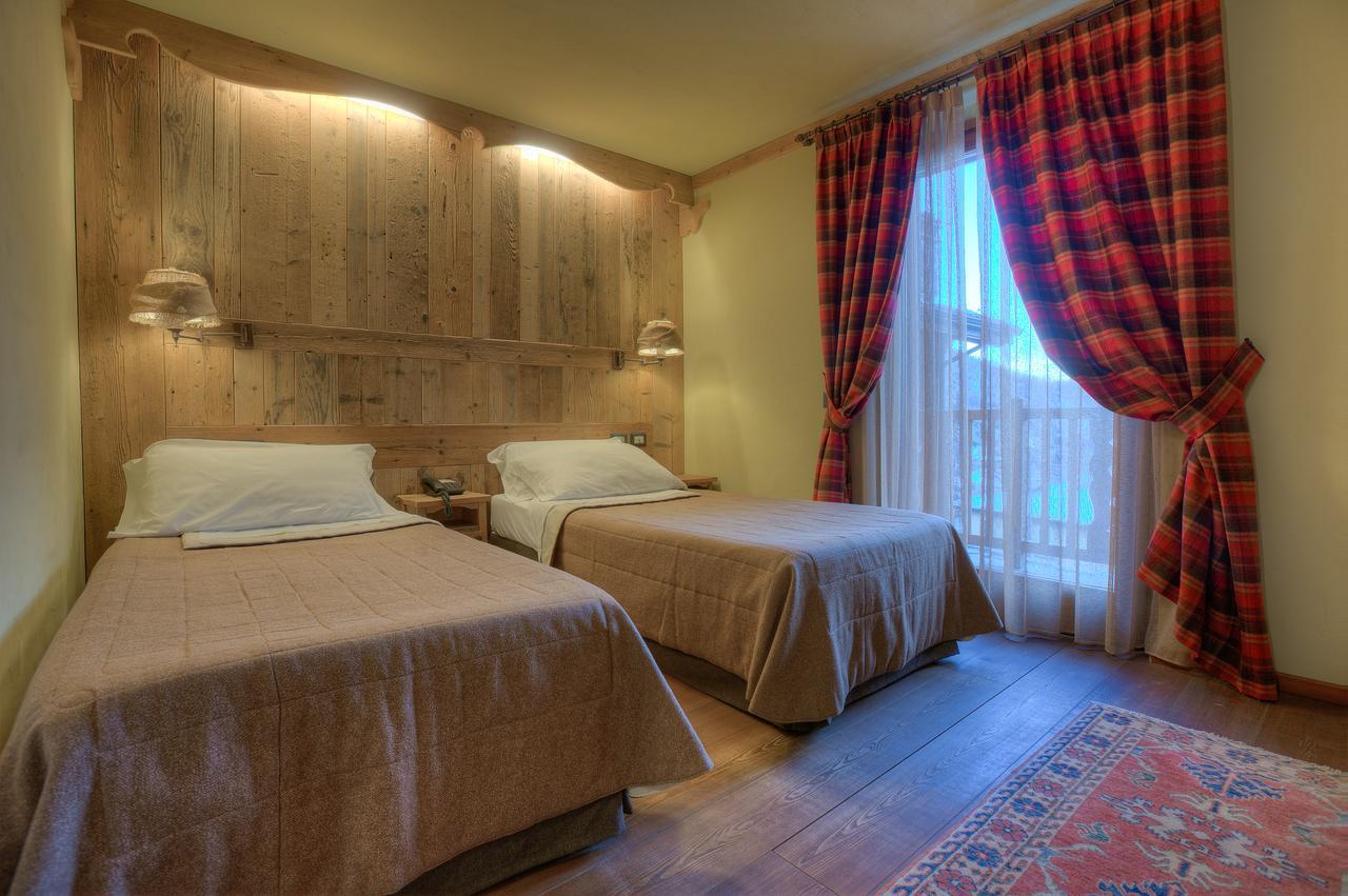 Hotel Meuble Mon Reve ブレウイル・チェルヴィナイア エクステリア 写真