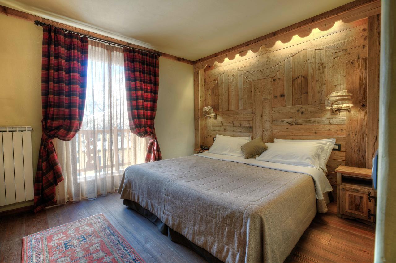 Hotel Meuble Mon Reve ブレウイル・チェルヴィナイア エクステリア 写真